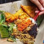 Ayam Goreng Crispy Dengan Nasi Sego Saduk Suroboyo Gambar 1